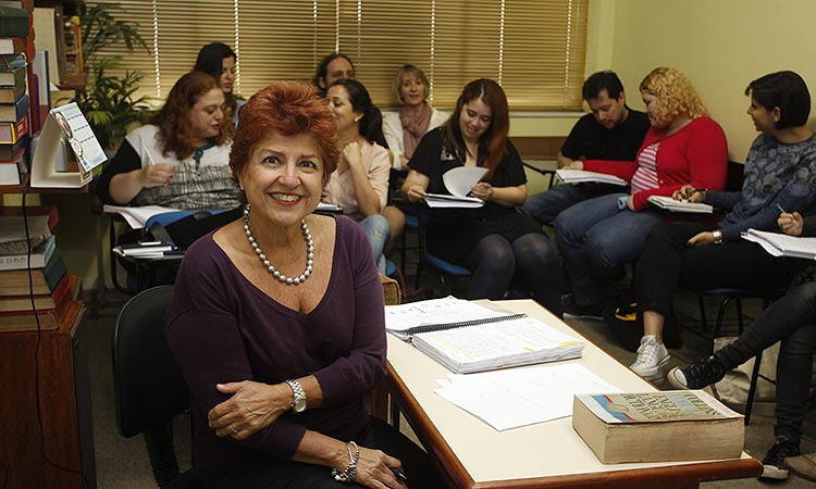 Eliane Gomes Ferreira - professor do curso de Tradução de Inglês